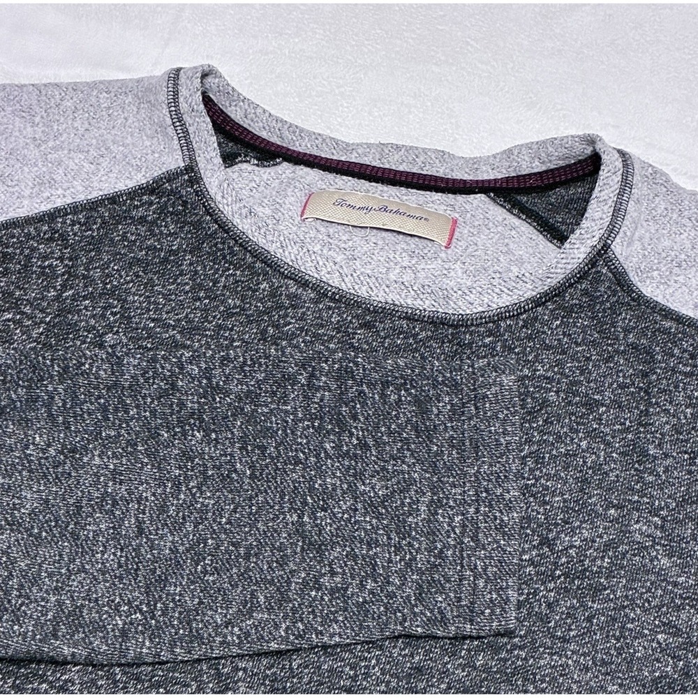 Tommy Bahama Men's XL Gray Long Sleeve Crewneck Sweatshirt